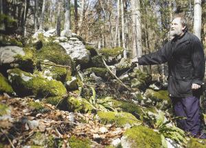 Pater Gržan na vrhu tretjega griča orionovega pasu